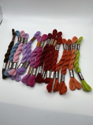 Menge 15 DMC Wolle Broder Medici Nadelspitze Stickgarn 27,3 Yard (16)