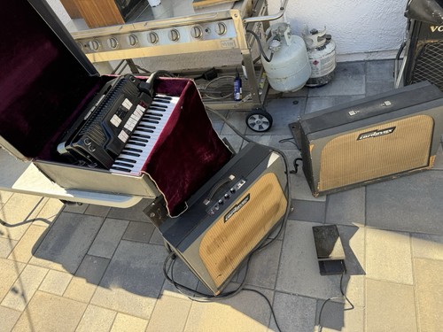 1965 Cordovox CG2 /3 /4  Accordion w/ original amplifier and Tone Generator