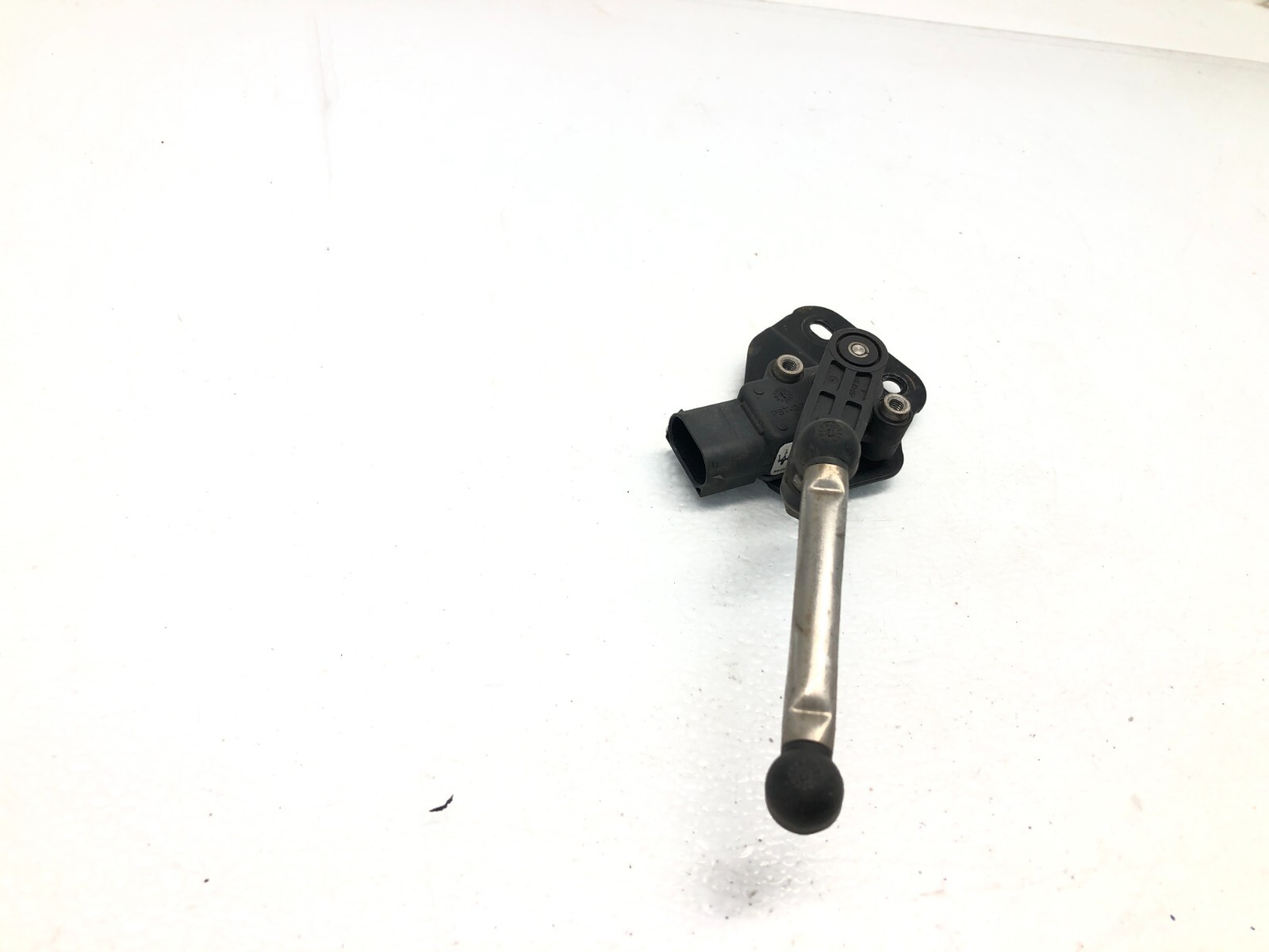 2017-2024 MASERATI LEVANTE RIGHT PASS FRONT SUSPENSION HEIGHT LEVEL SENSOR OEM