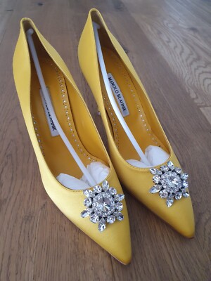 manolo blahnik 40 Satin Gelb mit Zierstein UNGETRAGEN