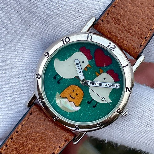 Raro Orologio da uomo Pierre Lannier X Momoko Sakura da collezione al quarzo 348/999 - Foto 6 di 10