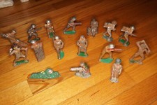 Lot of 16 Barclay Manoil Grey Iron Metal Toy Soldiers