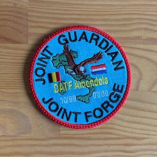 RARE!!! NATO Kosovo F-16 Fighting Falcon Joint guardian forge 1999/2000 - Afbeelding 1 van 1