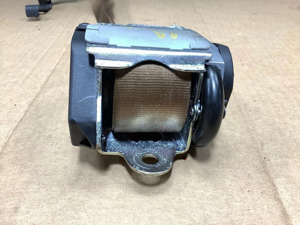 2006 AUDI A8 QUATTRO ЗАДНИЙ ВТОРОЙ РЯД ПРАВЫЙ ПАССАЖИРСКИЙ РЕМЕНЬ БЕЗОПАСНОСТИ НАТЯЖИТЕЛЬ OEM + - Изображение 4 из 4