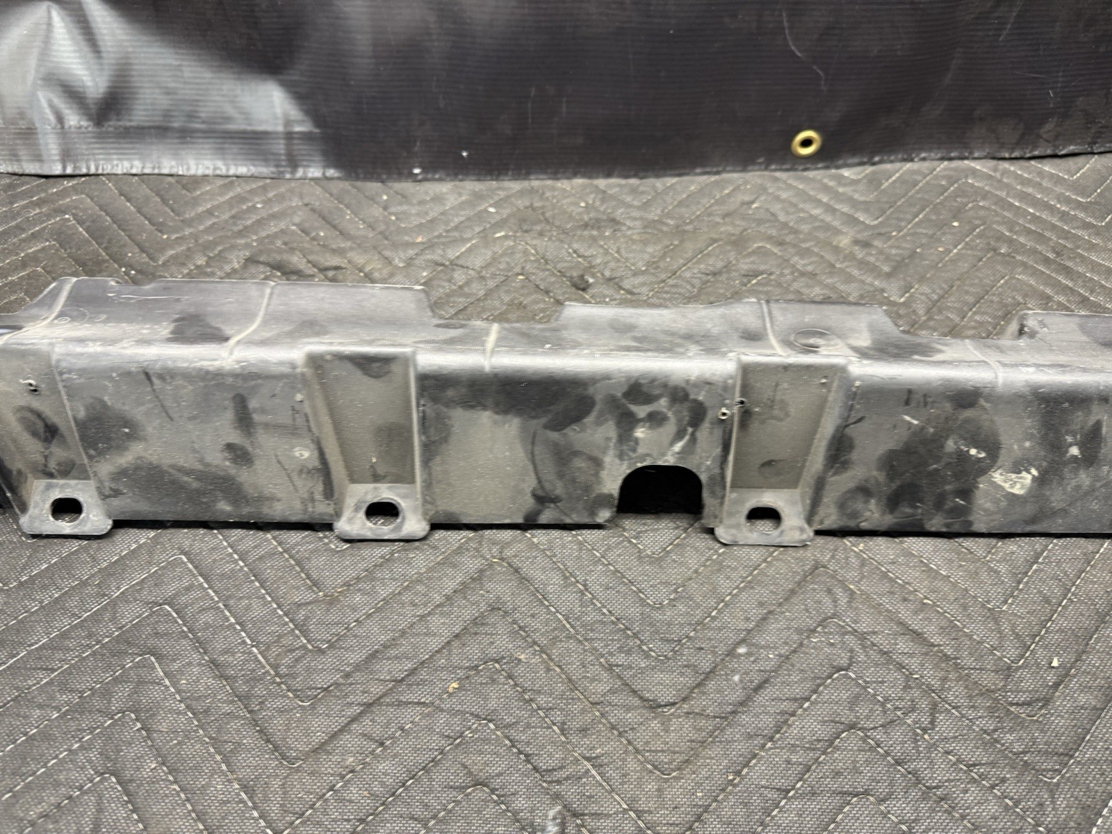 2017-2023 Audi R8 Right Side Rocker Panel Support Mount Bracket 4S0853922B Oem