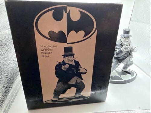 DC Direct Batman Blanco y Negro El Pingüino (Brian Bolland) Estatua LE #553 NUEVO - Imagen 7 de 13