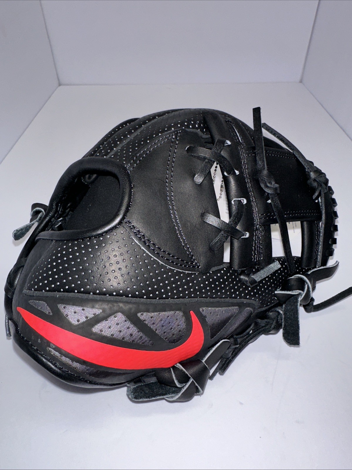 Black Red Infield  Bf1713 006