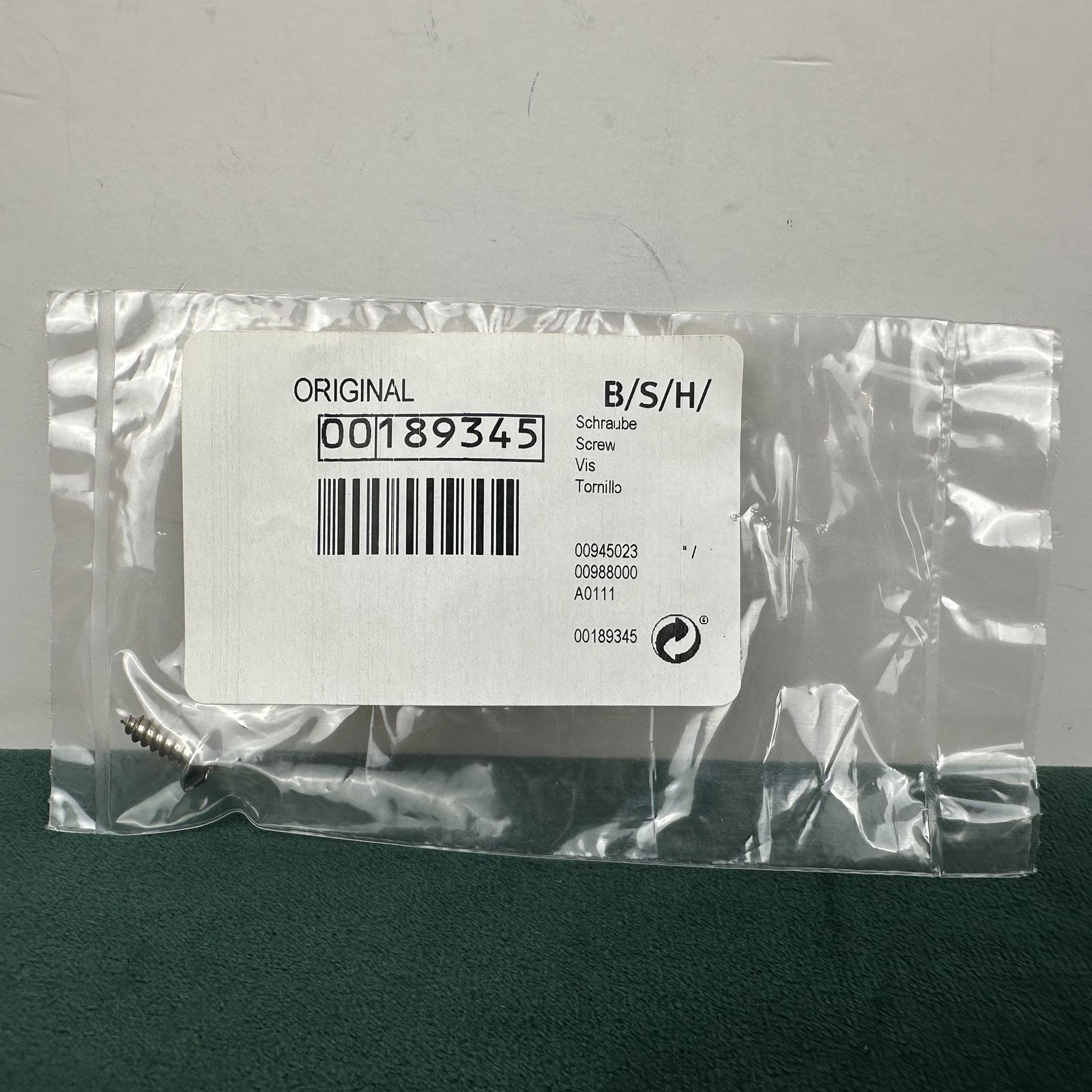 BSH Original 00189345 Dishwasher Screw Mounting Hardware Part