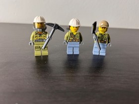 LEGO CITY: Volcano Crawler (60122)
