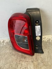 Feu arrière Nissan MICRA