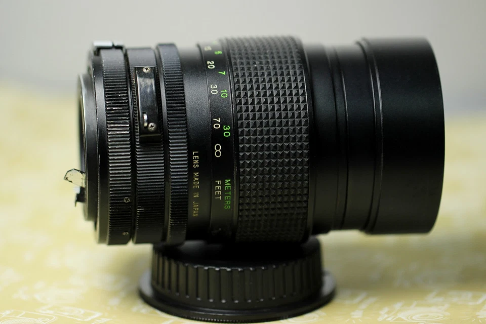 Vivitar 135mm f/2.5 Lens Minolta MD Mount by Tokina Japan Vintage Telephoto Lens - Image 4 of 4