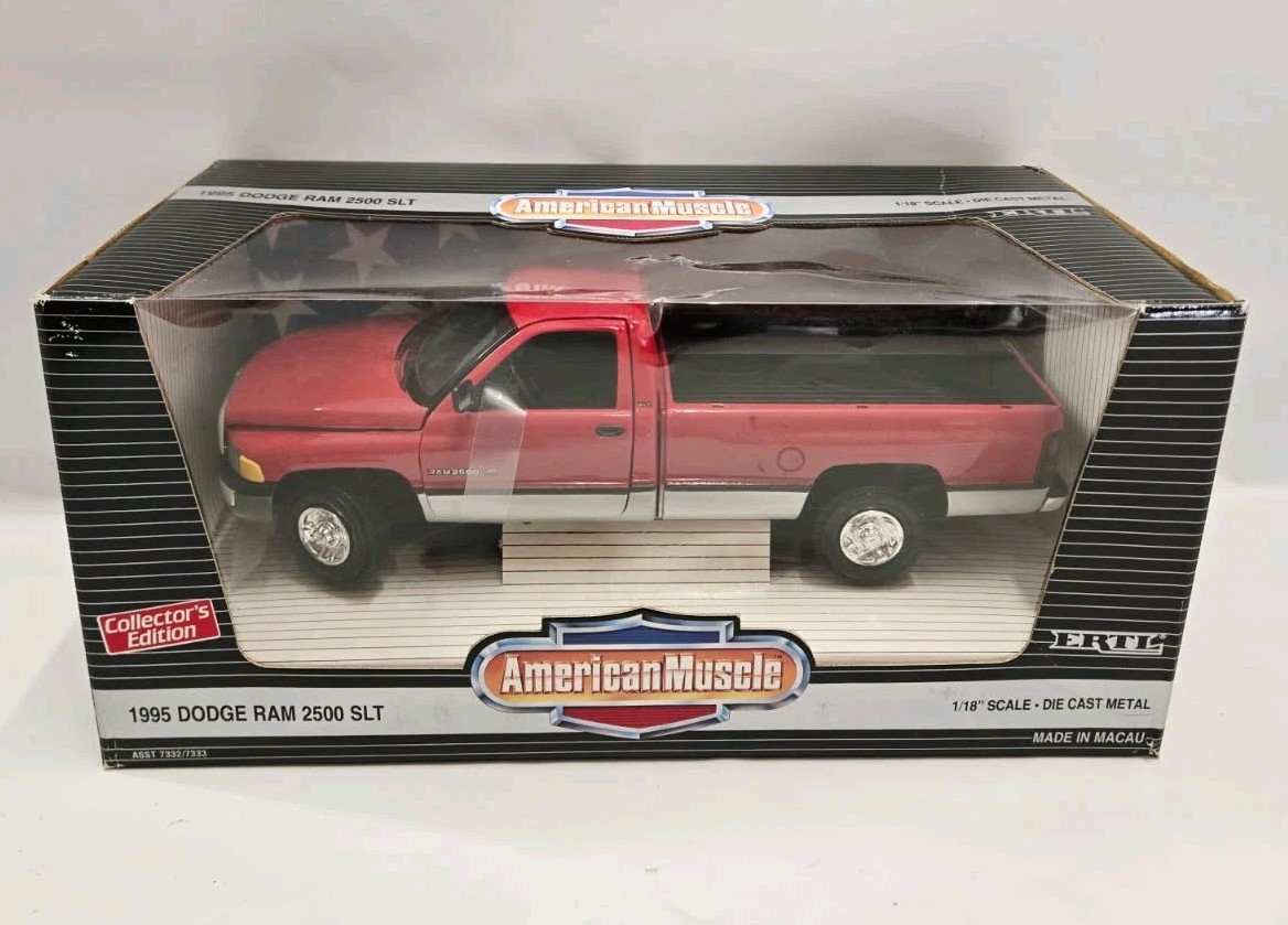 Ertl American Muscle 1995 Dodge Ram 2500 SLT 1:18 Scale Diecast