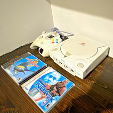 Sega Dreamcast Console Bundle Controller Cables & 2 Games NBA 2K Marine Fishing image