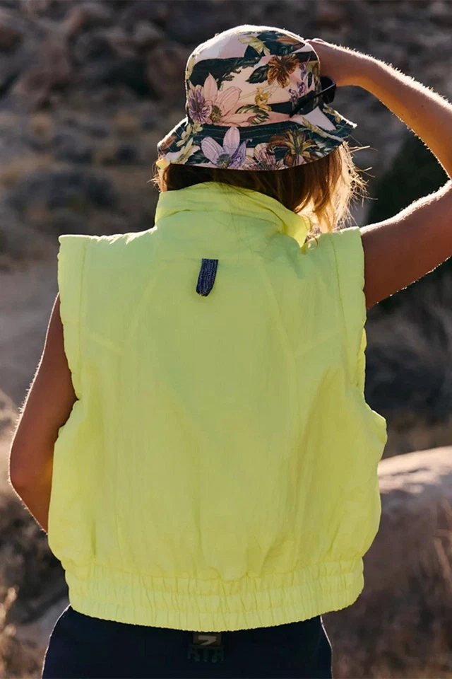 Chaleco iluminador Free People Movement Scrunch Time talla XS neón Foto 4 de 4