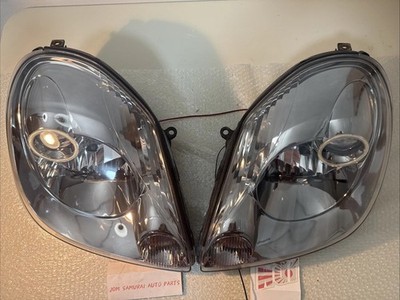 BEAUTY! Toyota MR2 spyder ZZW30 Facelift 2002-2007 LED Halo OEM