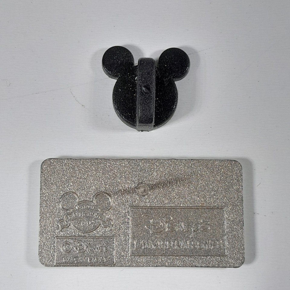 WDW Goofy Florida License Plate Disney Lanyard Pin Series 2002 eBay