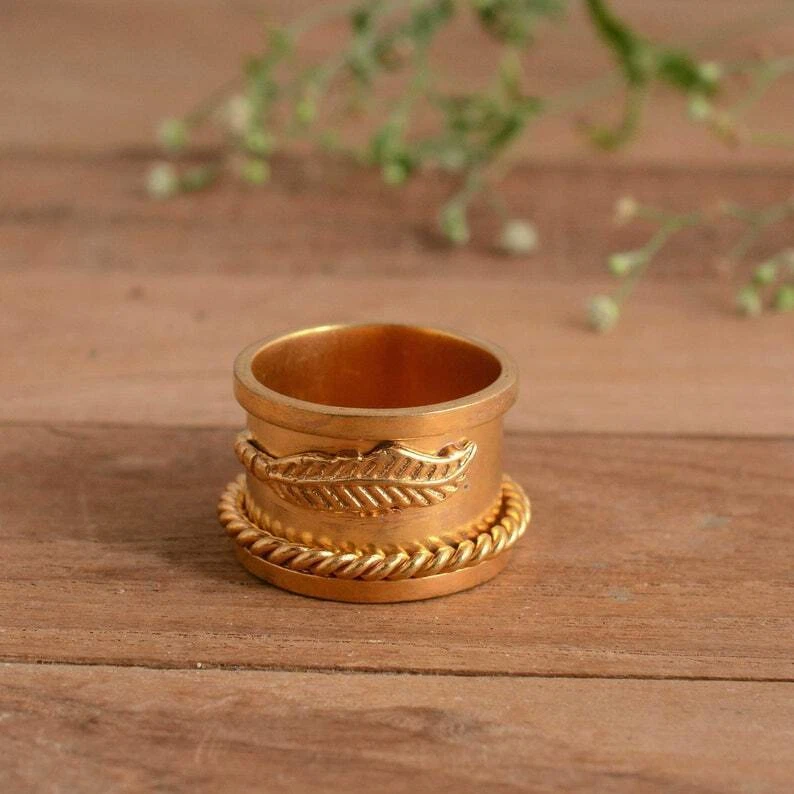 Solid gold spinner sale ring