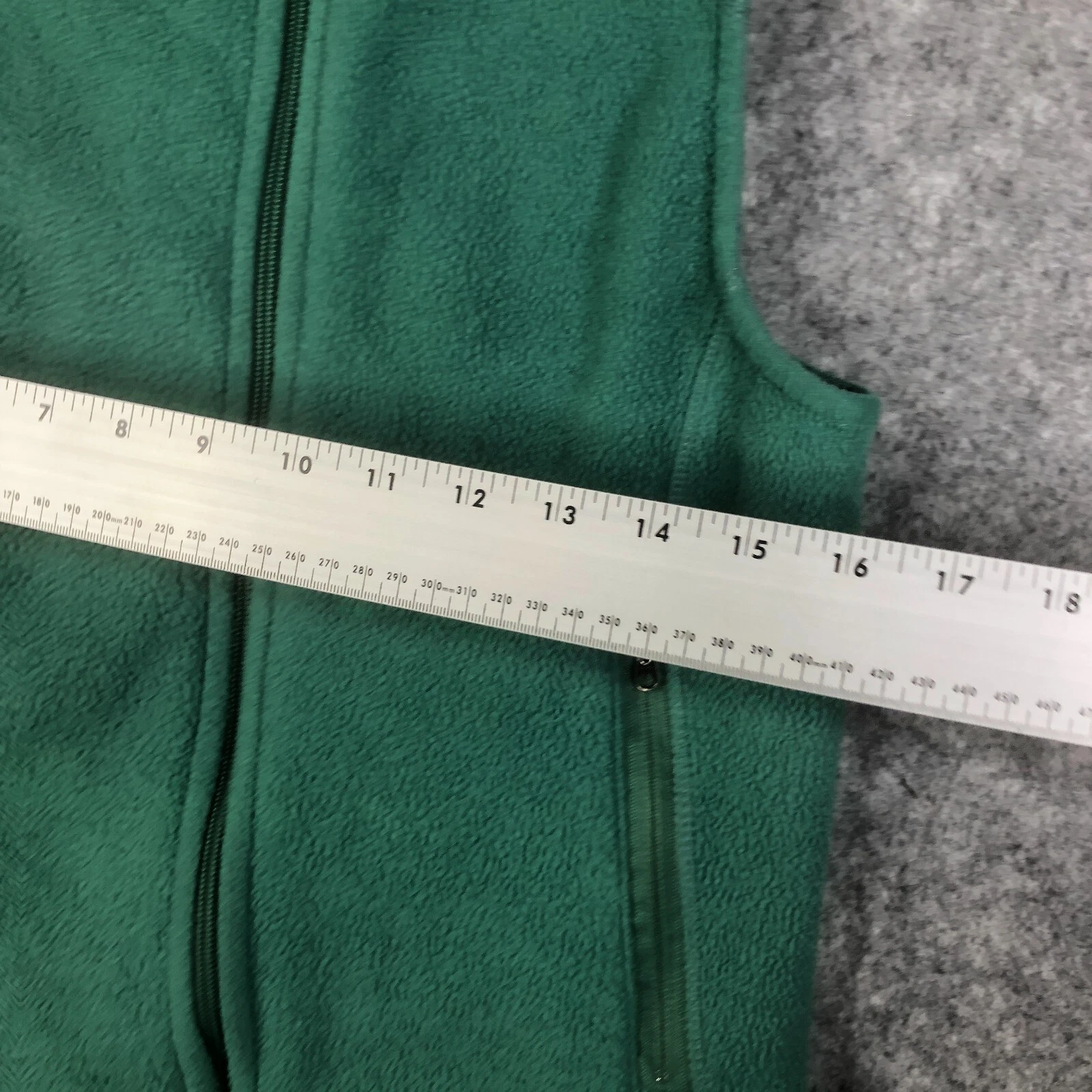 patagonia vintage synchilla box logo sleeveless vest 