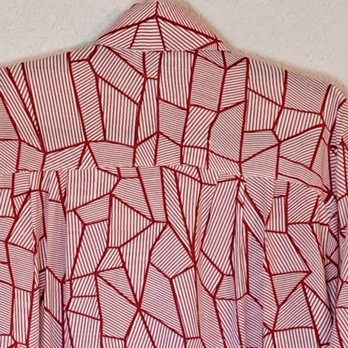 We Be Bop Shirt Women's Size 0X Wearable Art Abstract Linear Red White S/ Sleeve - Picture 7 of 7