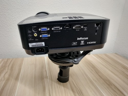 InFocus IN128HDx 1080p Projector w/ ceiling mount *LAMP HOURS= 925* - Picture 7 of 12