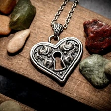 Heart necklace Keyhole Reversible stainless steel Pendant necklace By Controse