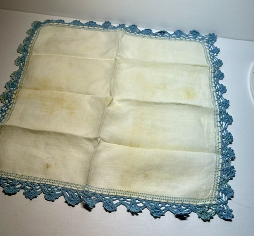 LOT VINTAGE 5 LADIES LINEN HANDKERCHIEFS & CROCHETED/TATTED EDGES - Picture 11 of 15