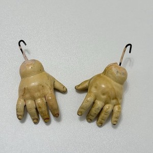 MAINS DOIGTS LONGS fins pour poupées anciennes  DLF 9  Antique doll