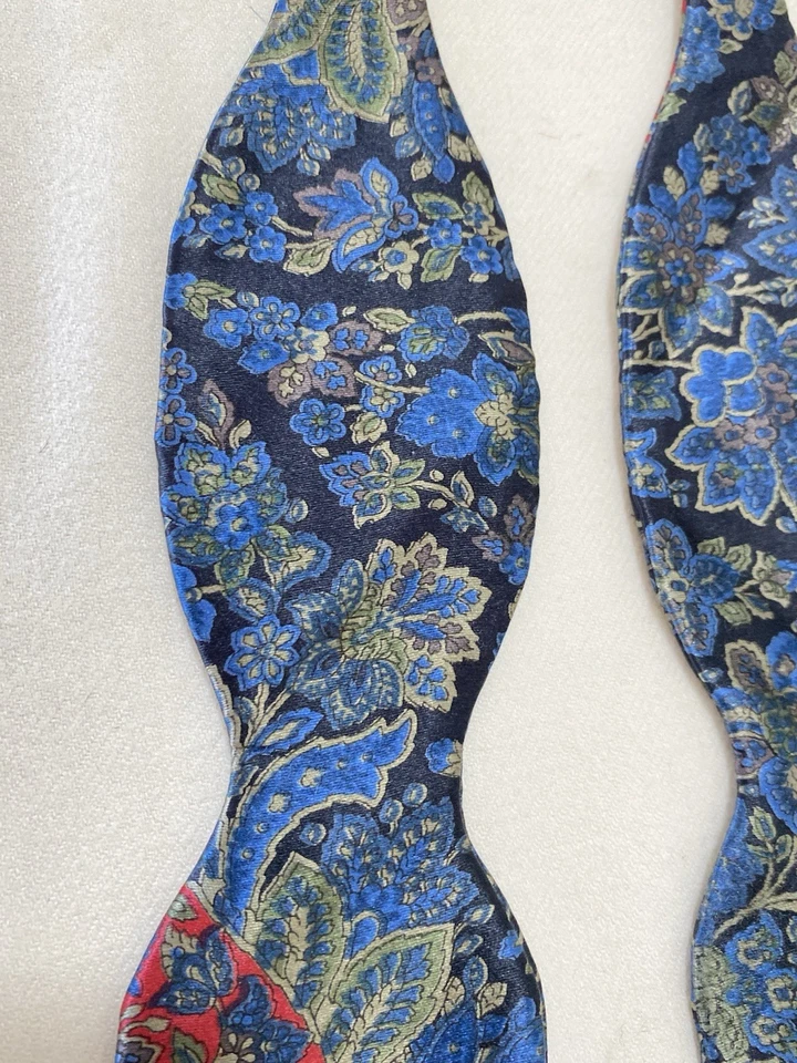 ASCOT blue Flower Silk Bow Tie Good Con - image 2 of 4