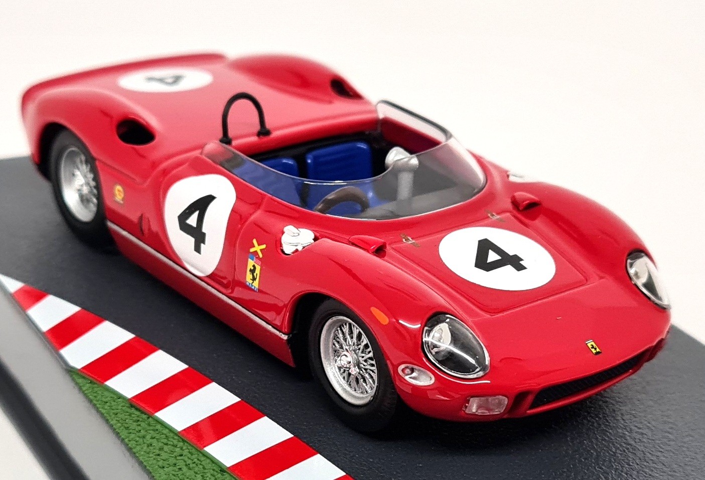 Altaya 1/43 - Ferrari 330 P Mosport GP 1964 P. Rodriguez #4 Diecast Model Car
