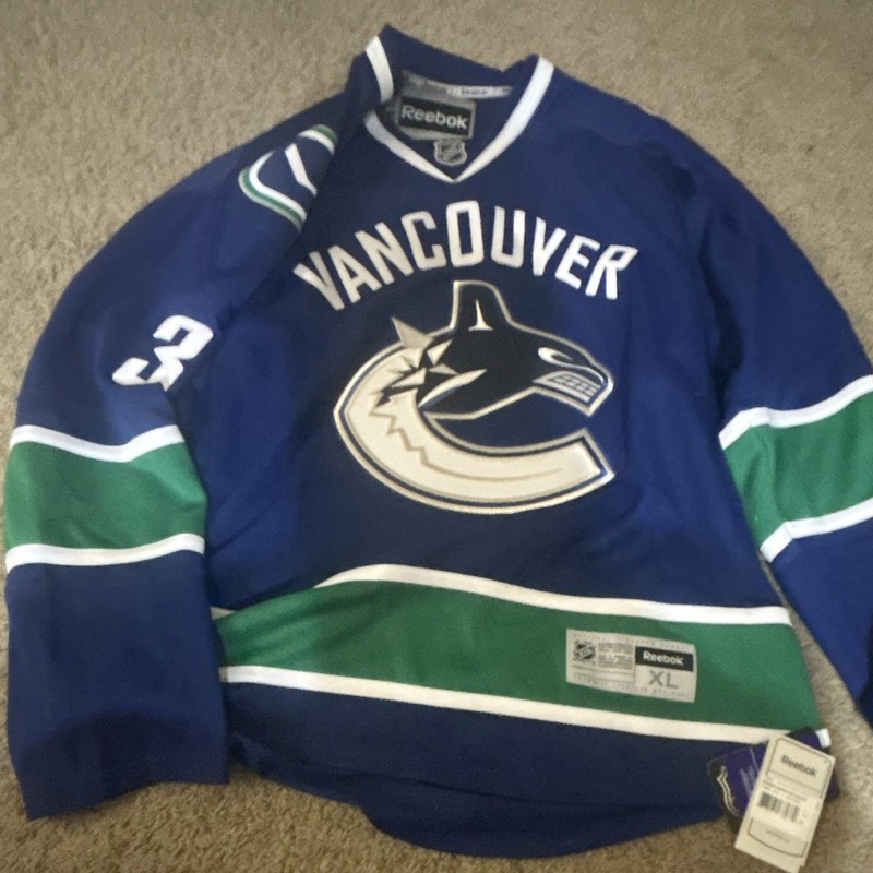 Reebok Vancouver Canucks Miller #30 Autographed NHL Jersey