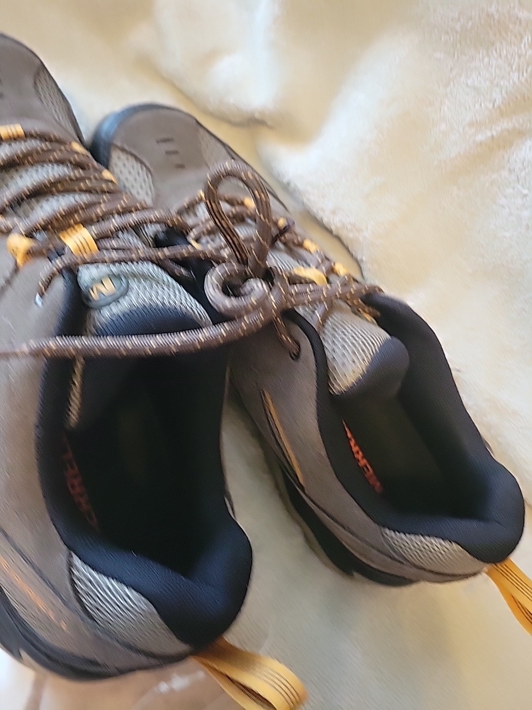 Scarpe da trekking Merrell Boulder uomo taglia 9 J09583 NUOVE