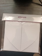 Hunky Dory  Heart Shaped Cards And Envelopes
