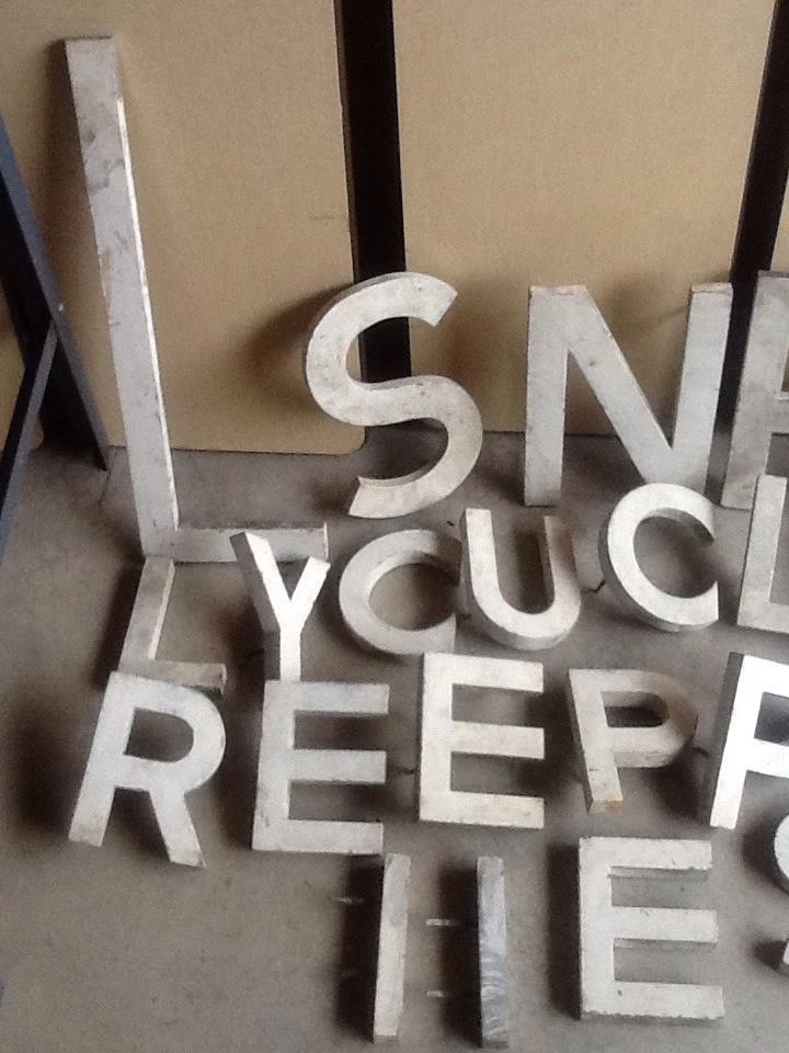 Lot Of 28 Vintage 7" & 12" Tall 1" Thick Heavy Aluminum Letters - Very Good - Image 2 of 4