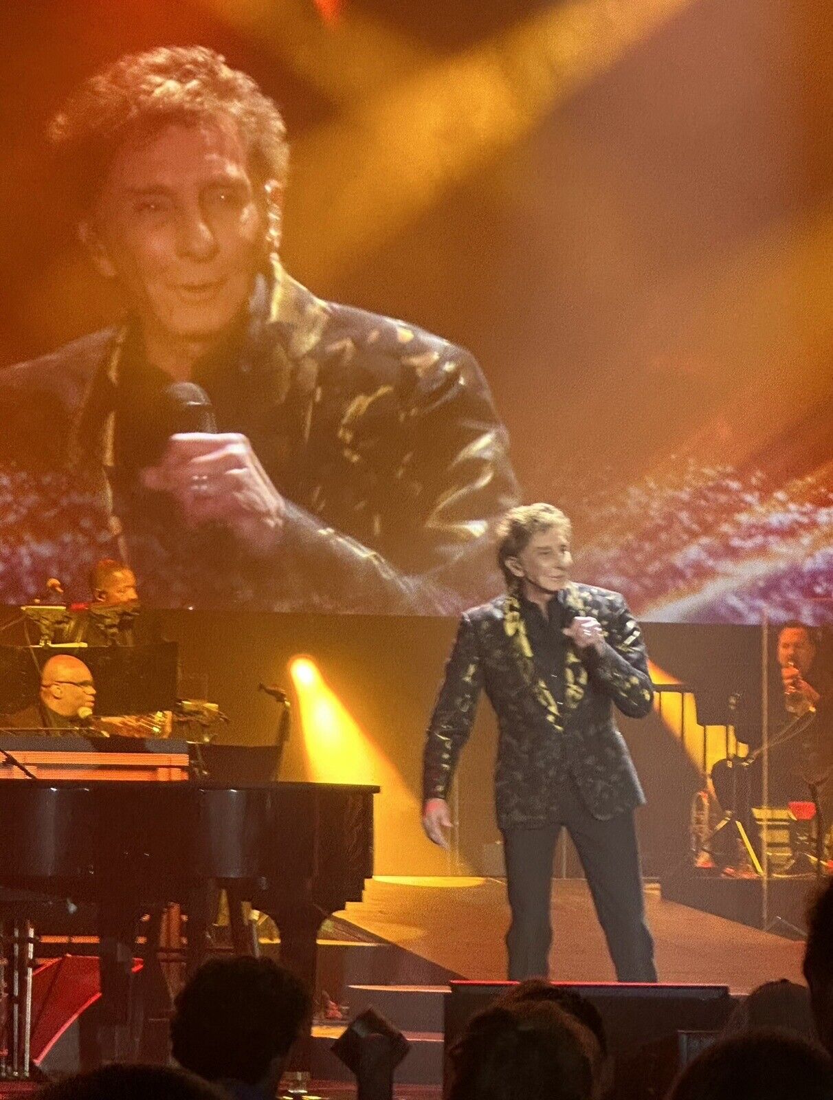 Barry Manilow - 2 Tickets April 17th New York City Orchestra Aisle Radio City