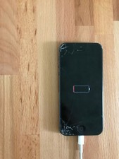 Apple iPhone 5 unlocked - space gray - cracked screen 