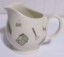 Pfaltzgraff    Naturewood   Gravy Boat Pitcher