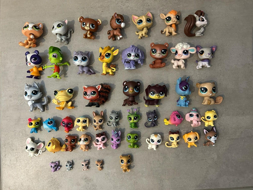 Littlest Pet Shop #2 Collectors Pack of 8 Pets Frog, Parrot, Owl, Lion