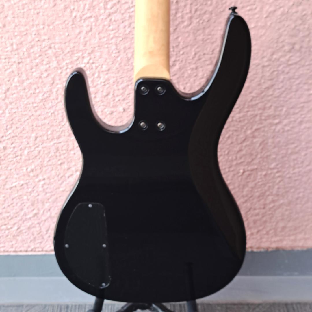 Kramer Striker 422S BASSメタリックブラック Kramer Striker 422S BASS Black Electric Bass Guitar Used