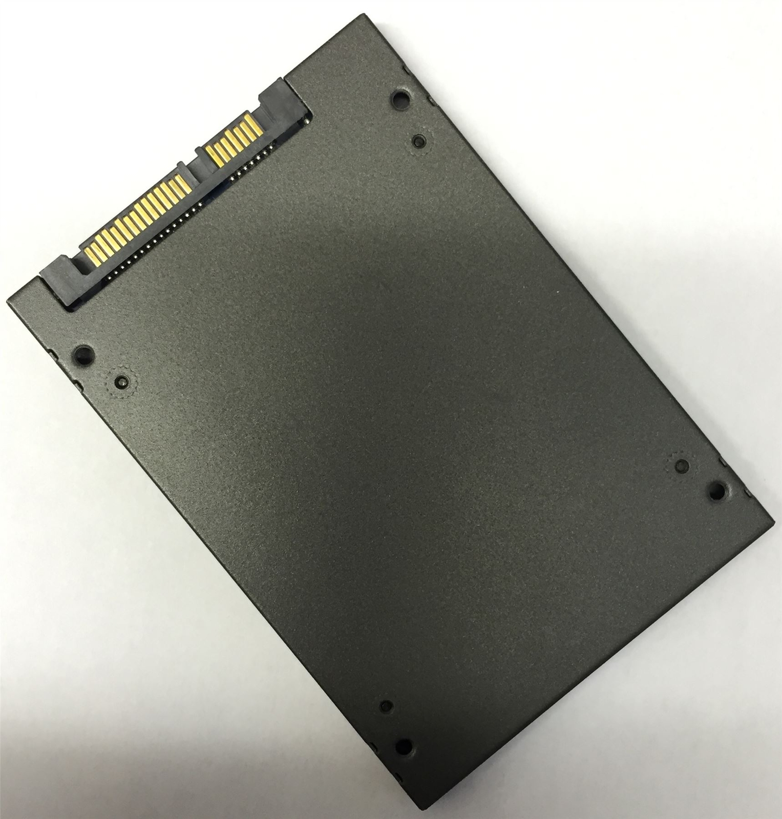 Macbook Pro Unibody A1278 13" con SSD 240GB foto 2
