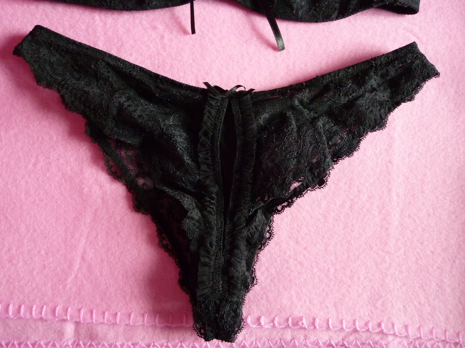 Chantal Thomass – Les Dessous Chics