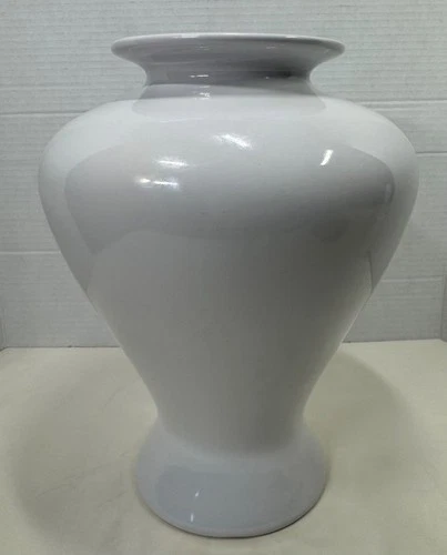 LARGE 12" Tall Vintage 90s Royal Haeger White Glaze Ceramic MCM Vase -Beautiful!