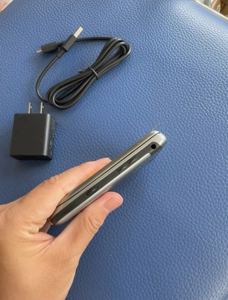 Smartphone Original Blackberry Torch 9810 Desbloqueado GSM HSPA OS 7 Deslizante QWERTY Foto 4 de 4