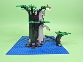 LEGO Castle (6077) Forestmen&rsquo;s River Fortress - 94% Complete - READ DESCRIPTION 