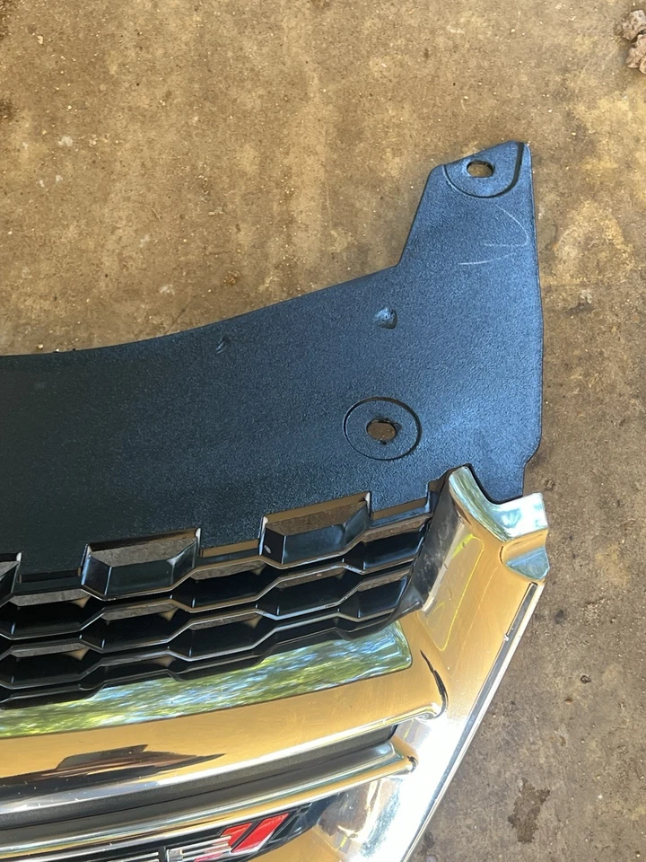 2011-2014 Dodge Avenger Upper Grille Chrome & Black w/ Emblem OEM - Image 2 of 4