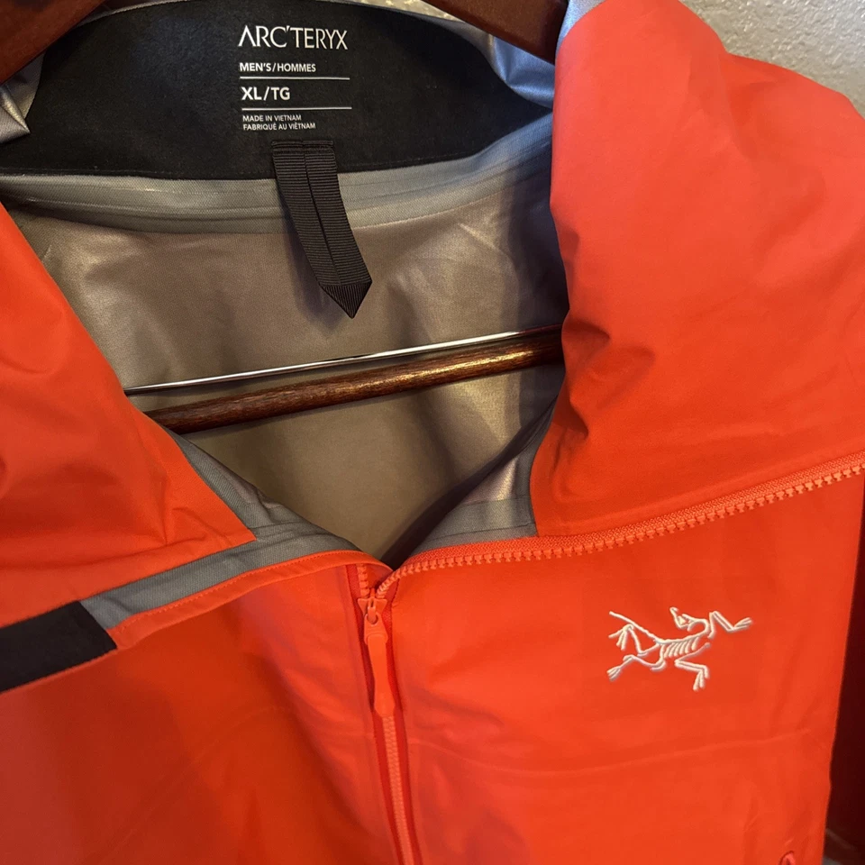 ¡Chaqueta Arc’Teryx Beta SL GORE-TEX PARA HOMBRE! Dinastía “rojo” XL. ¡NUEVO CON ETIQUETAS! ¡Envío gratis! Foto 4 de 4
