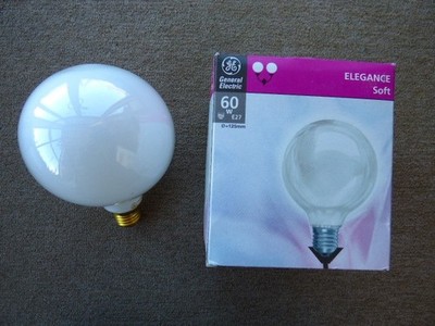 General Electric Globelampe E27, D125 mm, 60W, opalweiß