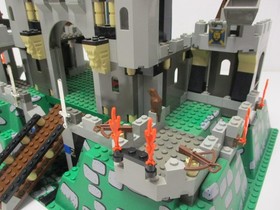 (AH 3) LEGO 6098 King Leo's Castle KNIGHT'S CASTLE with original box and...