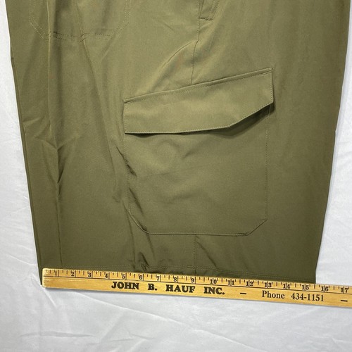 Men's Columbia Eaglecrest Short Omni-Shade Wick 52 Waist 10 Inch 5 Pocket Cargo - Picture 14 of 15