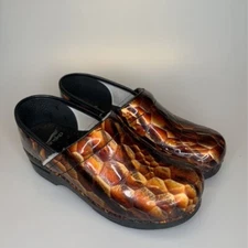 Dansko Womens Clogs Shoes Multicolor Brown Honeycomb Leather Slip On 8.5-9 EU 39