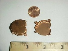 12 VINTAGE ROSE BRASS HEART 23mm. FOUR PRONG ...
